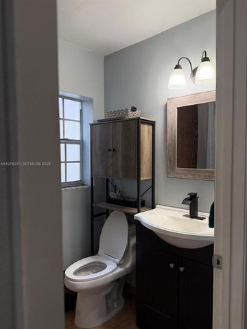 400 Somerset Way, Weston, FL 33326