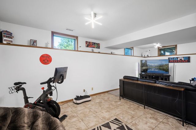 1416 Pinefield Court, White Bear Lake, MN 55110