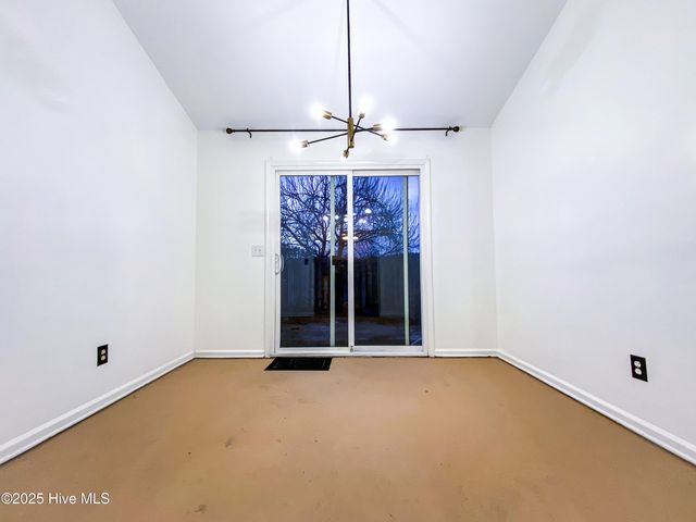 1206 Peyton Circle B, Greenville, NC 27834