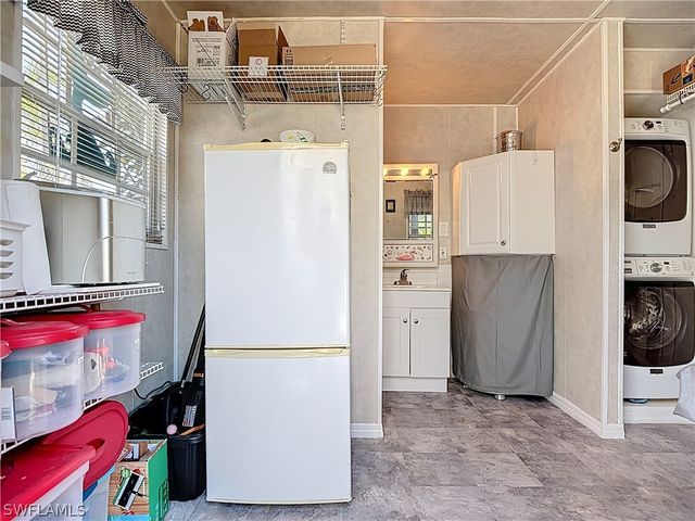 10030 Willowood Dr, Fort Myers, FL 33905