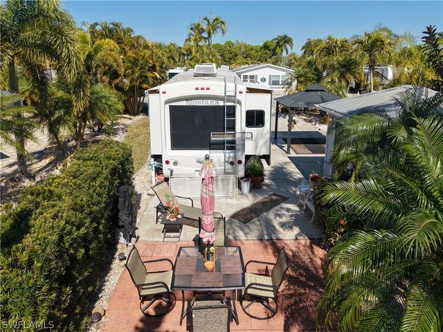 10030 Willowood Dr, Fort Myers, FL 33905