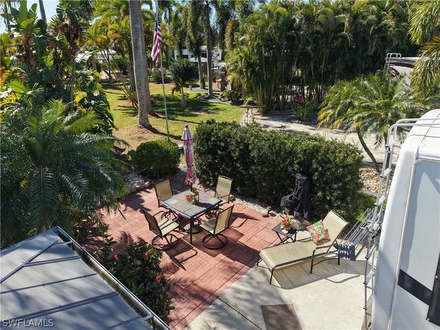 10030 Willowood Dr, Fort Myers, FL 33905