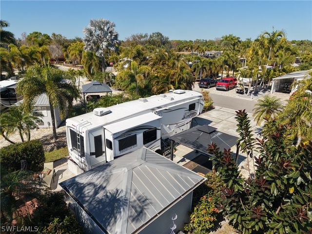 10030 Willowood Dr, Fort Myers, FL 33905