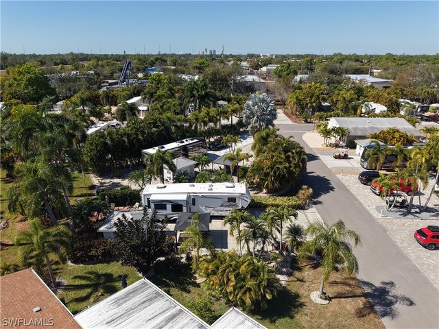 10030 Willowood Dr, Fort Myers, FL 33905