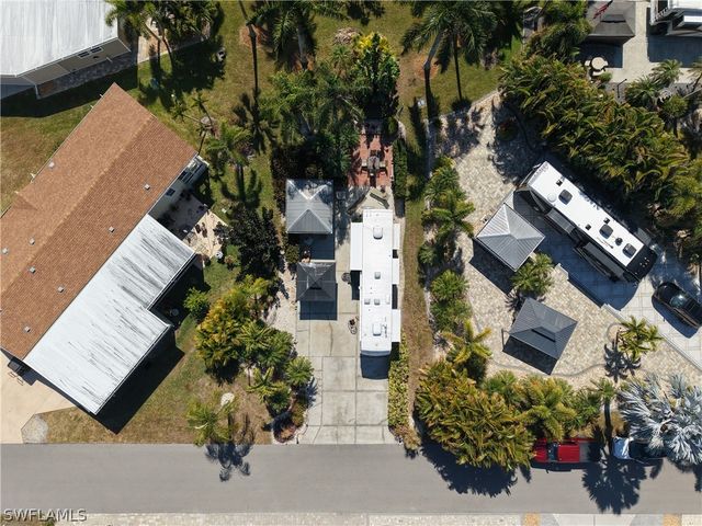 10030 Willowood Dr, Fort Myers, FL 33905