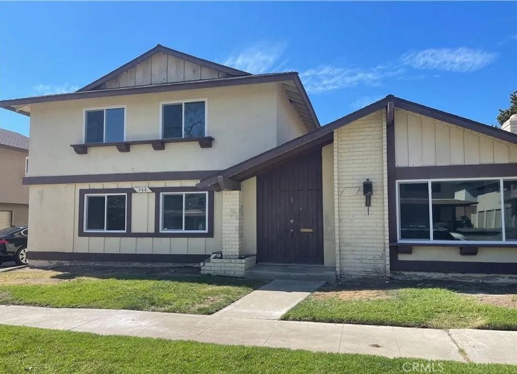760 N Adele Street 4, Orange, CA 92867