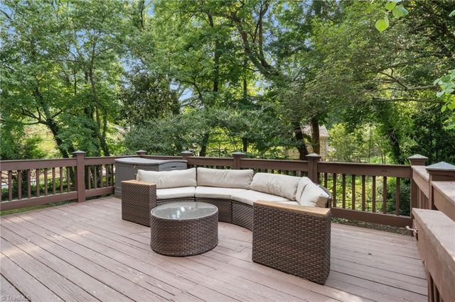 738 Elderwood Avenue, Winston-salem, NC 27103