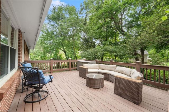 738 Elderwood Avenue, Winston-salem, NC 27103