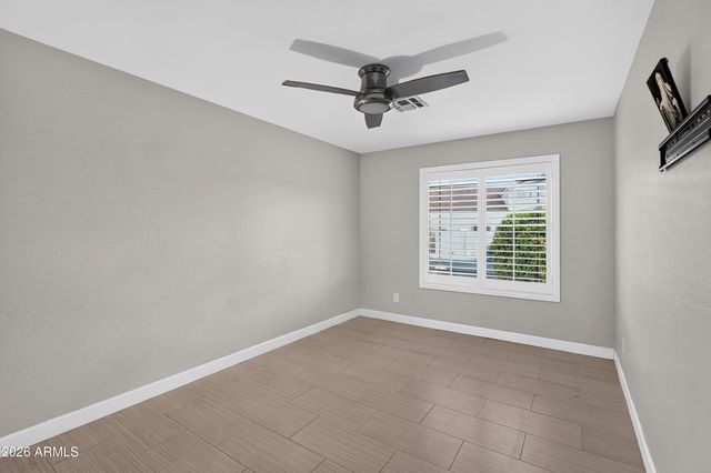 8566 W KEIM Drive, Glendale, AZ 85305
