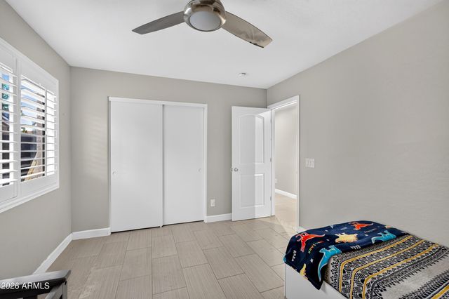 8566 W KEIM Drive, Glendale, AZ 85305