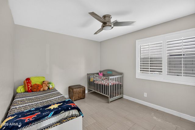 8566 W KEIM Drive, Glendale, AZ 85305