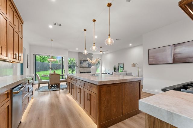 14015 Rawhide Parkway, Farmers Branch, TX 75234