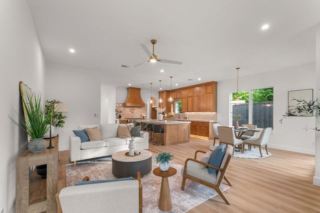 14015 Rawhide Parkway, Farmers Branch, TX 75234