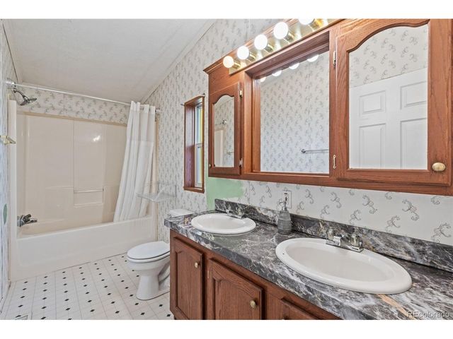 5873 S Quemoy Cir, Centennial, CO 80015