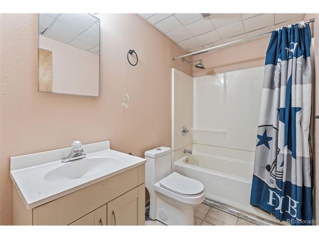5873 S Quemoy Cir, Centennial, CO 80015