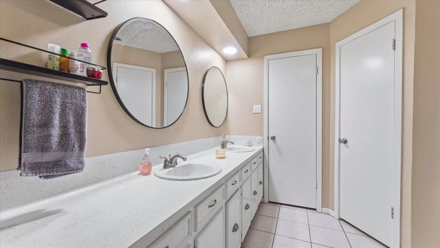 315 Tanner Avenue, Cleveland, TX 77327