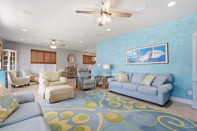 674 Morgantown Blvd, Gulf Shores, AL 36542