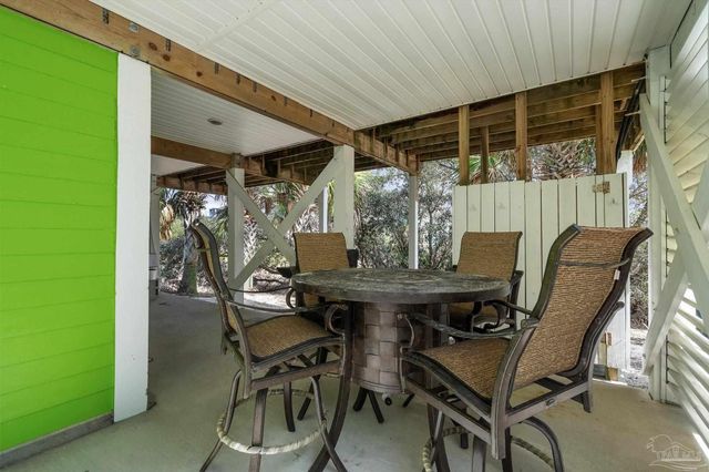 674 Morgantown Blvd, Gulf Shores, AL 36542