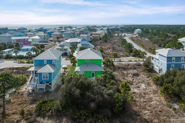 674 Morgantown Blvd, Gulf Shores, AL 36542