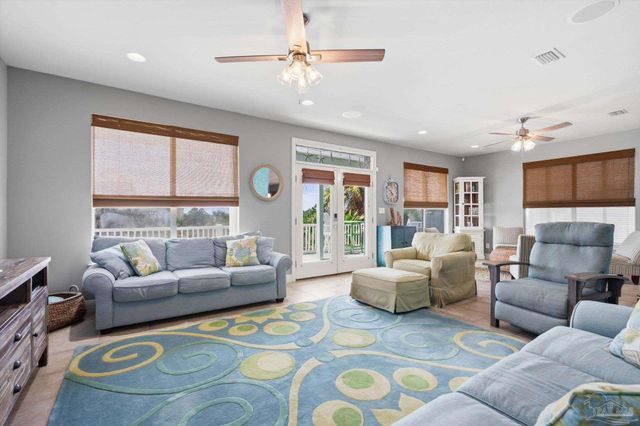 674 Morgantown Blvd, Gulf Shores, AL 36542