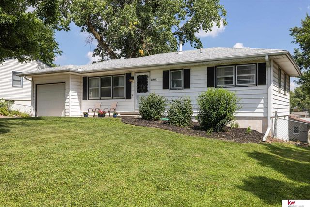 6710 Hartman Avenue, Omaha, NE 68104