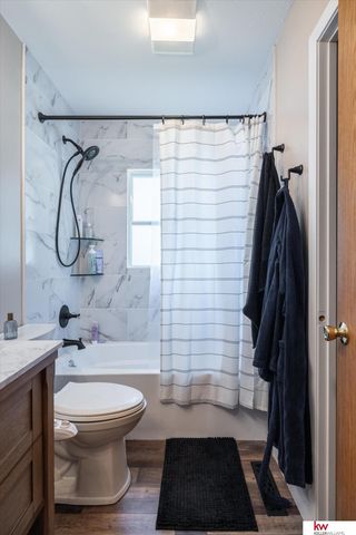 6710 Hartman Avenue, Omaha, NE 68104