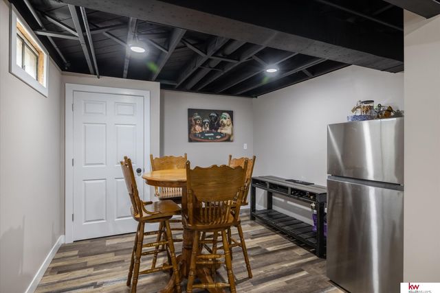 6710 Hartman Avenue, Omaha, NE 68104