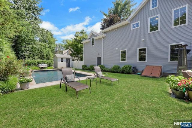 84 Leclerc Avenue, River Vale, NJ 07675