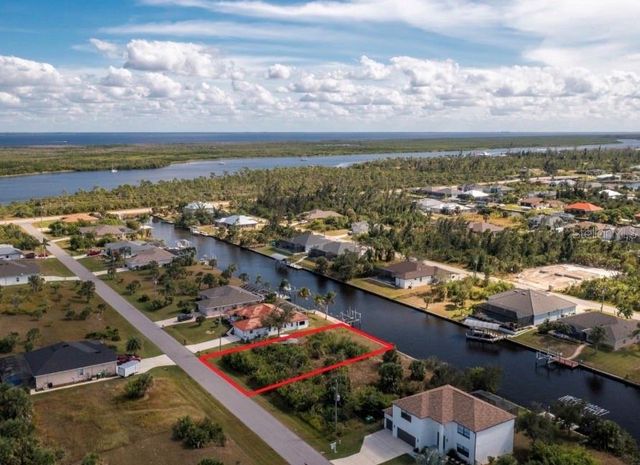 15882 VISCOUNT CIRCLE, Port Charlotte, FL 33981