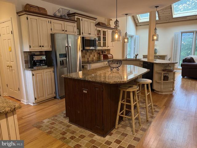1583 KESWICK PL, Annapolis, MD 21401