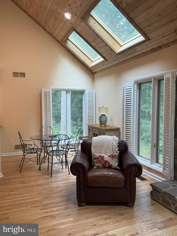 1583 KESWICK PL, Annapolis, MD 21401