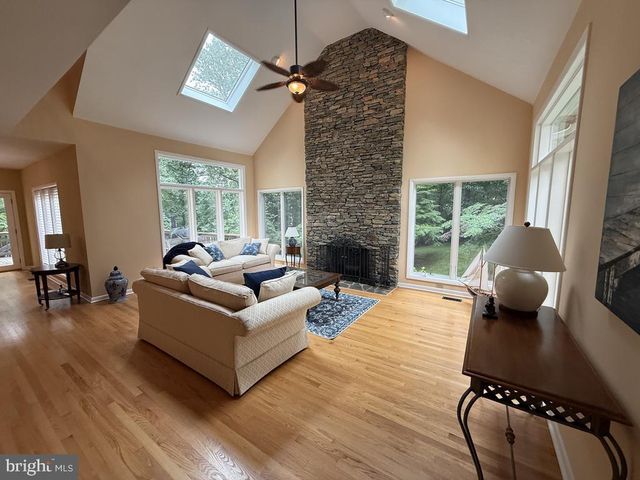 1583 KESWICK PL, Annapolis, MD 21401
