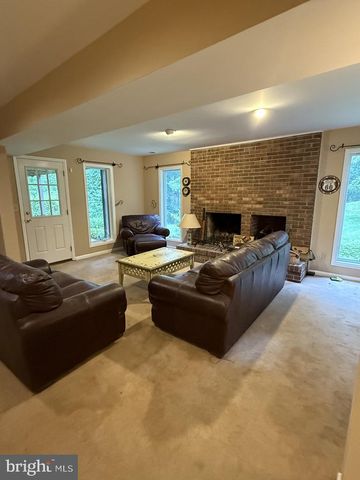 1583 KESWICK PL, Annapolis, MD 21401