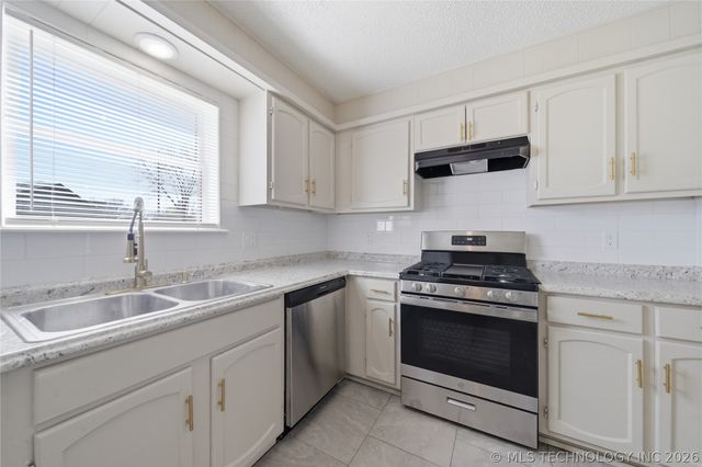 1188 E 143rd Street, Glenpool, OK 74033