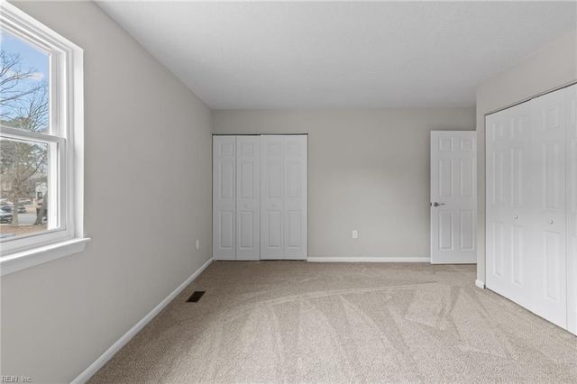 12734 Woodside LN, Newport News, VA 23602