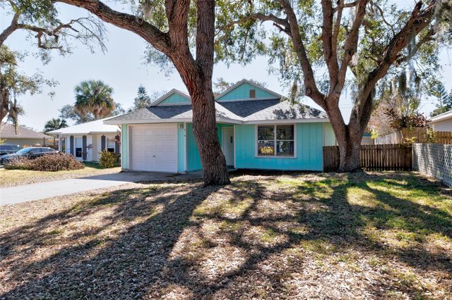 219 15th Place, Vero Beach, FL 32962