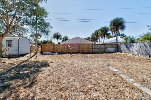 219 15th Place, Vero Beach, FL 32962