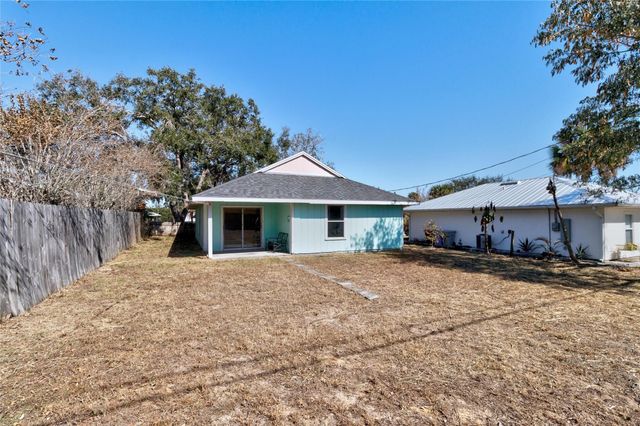 219 15th Place, Vero Beach, FL 32962