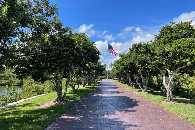 219 15th Place, Vero Beach, FL 32962