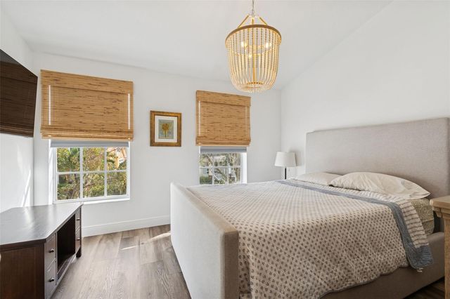 9811 W PARK VILLAGE DRIVE, Tampa, FL 33626