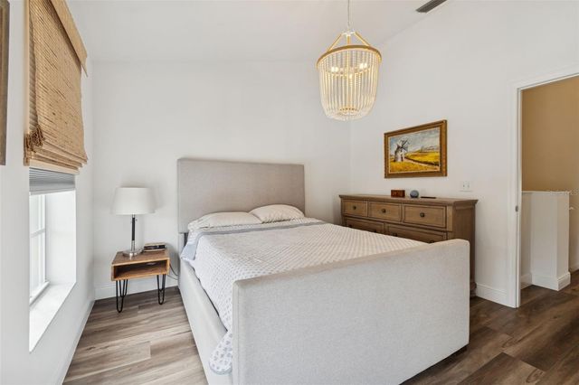 9811 W PARK VILLAGE DRIVE, Tampa, FL 33626