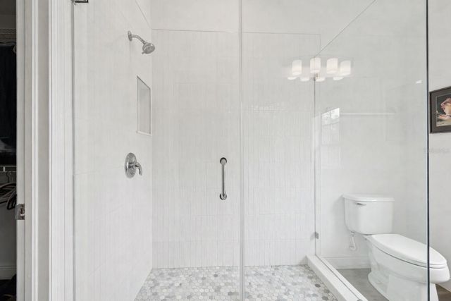 9811 W PARK VILLAGE DRIVE, Tampa, FL 33626