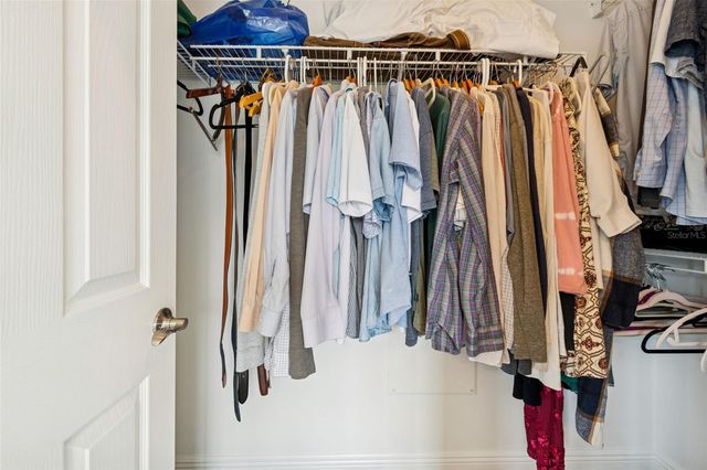 9811 W PARK VILLAGE DRIVE, Tampa, FL 33626