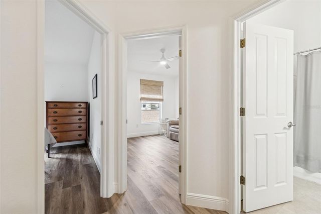 9811 W PARK VILLAGE DRIVE, Tampa, FL 33626