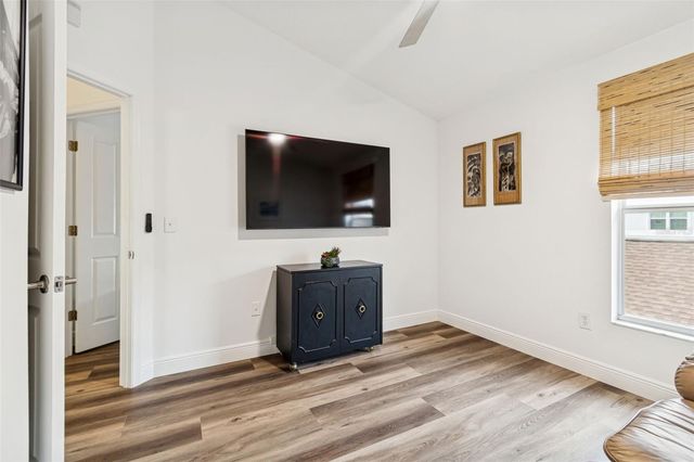 9811 W PARK VILLAGE DRIVE, Tampa, FL 33626