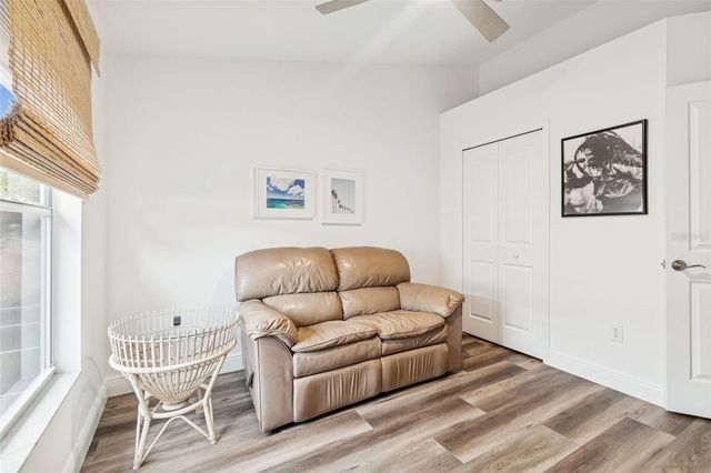 9811 W PARK VILLAGE DRIVE, Tampa, FL 33626