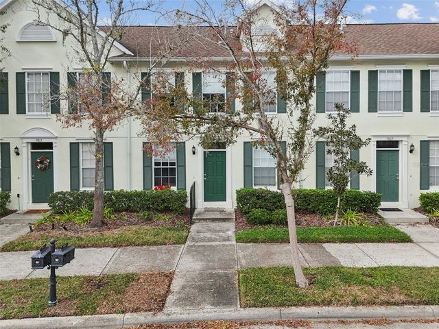 9811 W PARK VILLAGE DRIVE, Tampa, FL 33626