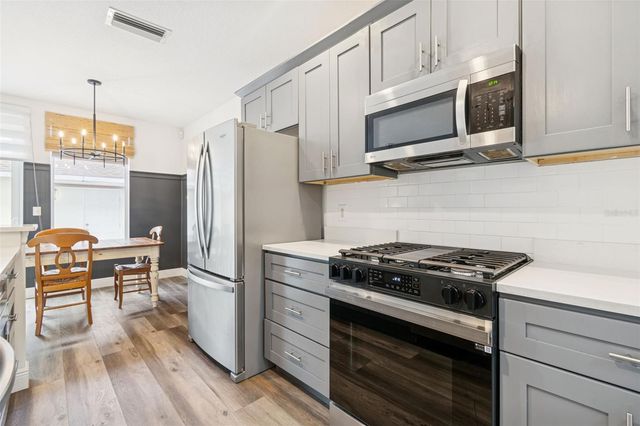 9811 W PARK VILLAGE DRIVE, Tampa, FL 33626