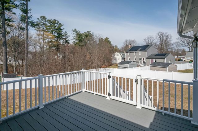 3 Appaloosa Place, Nashua, NH 03062