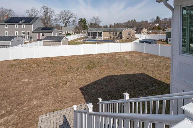 3 Appaloosa Place, Nashua, NH 03062